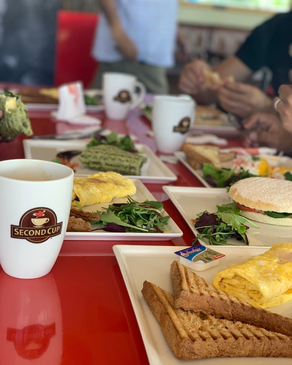 SecondCupOman's tweet photo. وجبة الفطور الشهية هذي ممكن تاكلها اي وقت في فرع القرم او بالتوصيل #سكندكب_عمان #فطور_طوال_اليوم
This delicious breakfast can be enjoyed all day long at our Al Qurum branch, or through delivery #secondcupoman #alldaybreakfast https://t.co/xJqumHpAGW