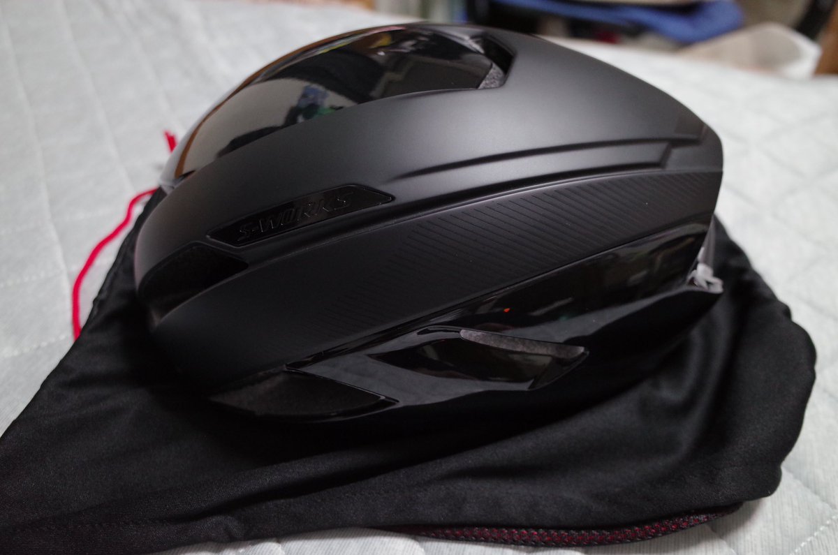 rarvish's tweet photo. 初のS-WORKSげっと!!!
S-WORKS EVADE Ⅱ買いました〜
見たら分かるエアロなやつ!
早くこれで走りたいな〜
#SPECIALIZED #SWORKS #EVADE2 https://t.co/iqnPYgUDGI