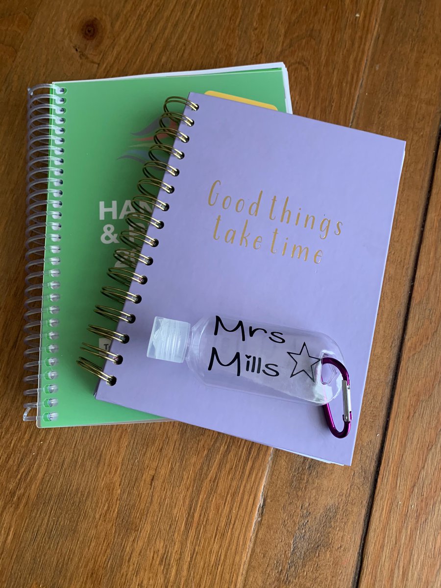 mills_earlyears's tweet photo. Sunday afternoon spent getting organised before school starts for a brand new year. #BackToSchool #newplanner https://t.co/A2f4CviAJl