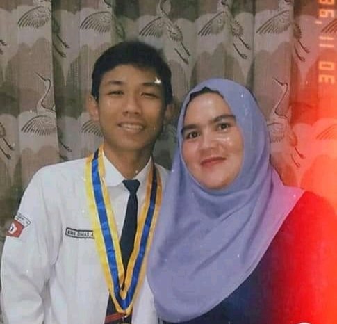 bima24963467's tweet photo. aku suka mama** seperti mamaku https://t.co/DHI78SOYYD