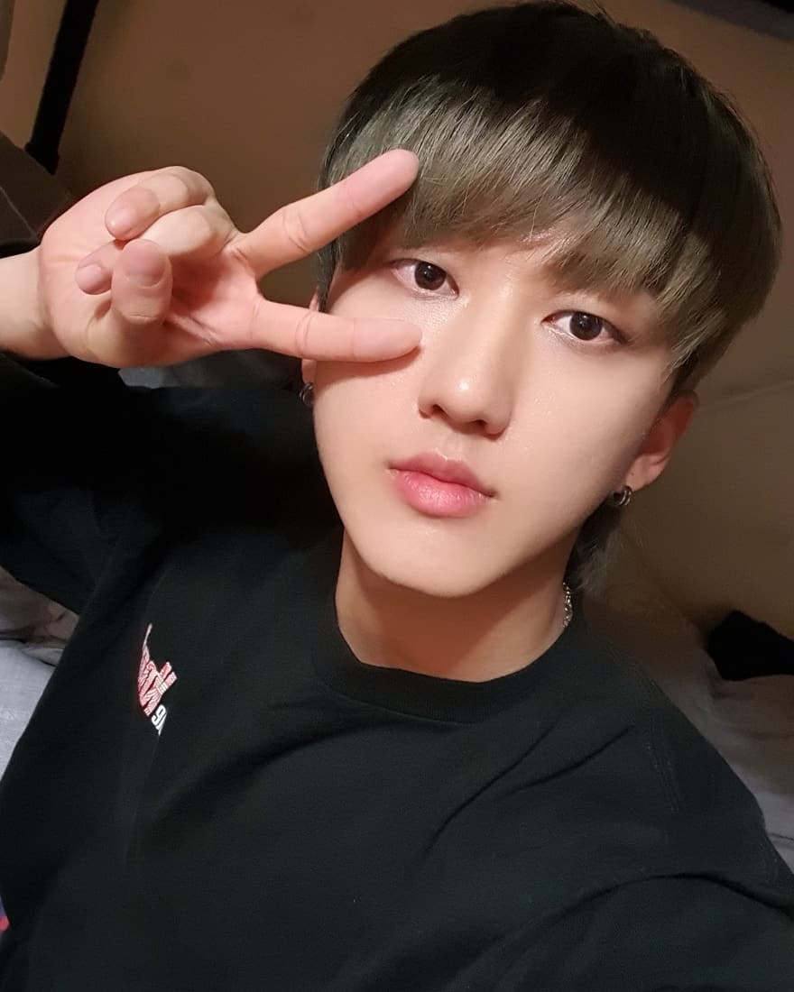 dark_binnie__99's tweet photo. @IIM_fabula 1. Со Чанбин
2. Stray Kids
3. Mogi
4. Свинолик, кто понял, тот понял
6. Рэп https://t.co/V0f7stYkzE