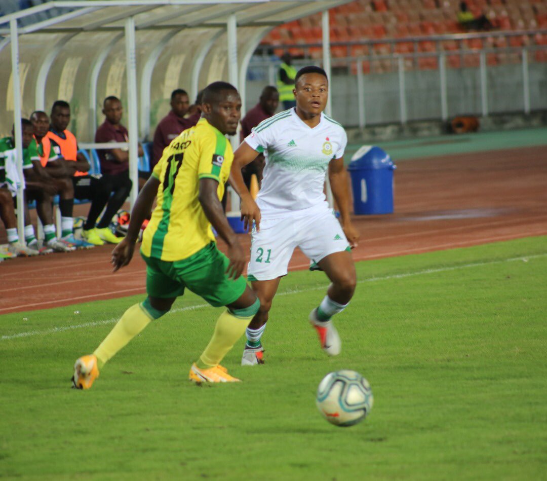voiceofbongo's tweet photo. LIGI KUU BARA: Kutokea kwenye Uwanja wa Benjamin William Mkapa, Dar es Salaam
85'
Yanga SC 1-1 Tanzania Prisons
⚽ Sabiyanka 7'
⚽ Sarpong 18'
#VPL
#YNGTP
#VoBSPORTS https://t.co/wl1IHJ84Em