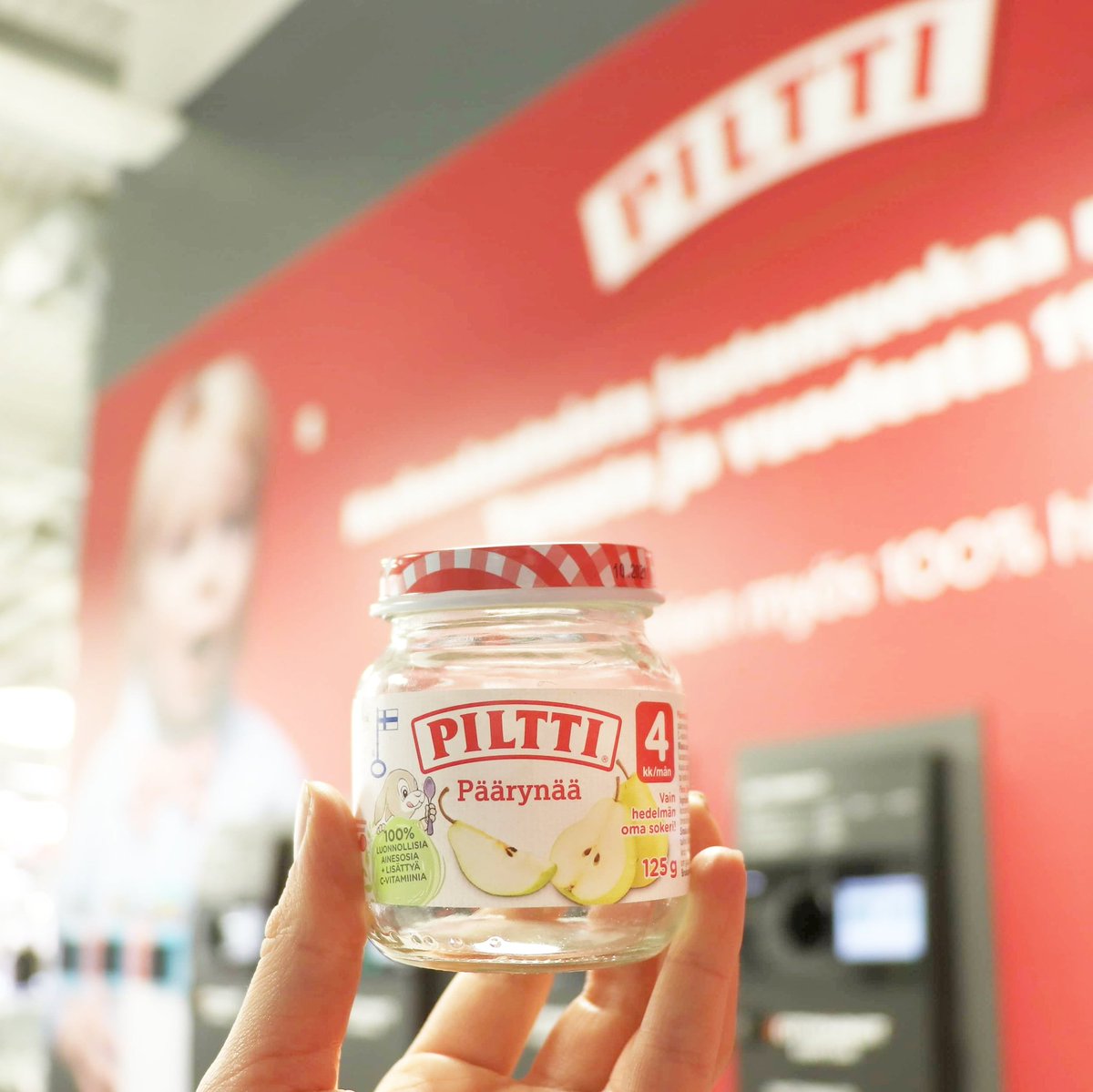 Kupittaalle on palautettu kesän aikana 4 000 Piltti-purkkia, aivan huikea määrä! 🙌

Nyt purkit matkaavat Turun lastenruokatehtaalle, jossa on Euroopan ensimmäinen pesulinjasto. Purkit pestään ja tutkitaan voidaanko purkkeja uusiokäyttää tulevaisuudessa.#kierrätys #turku