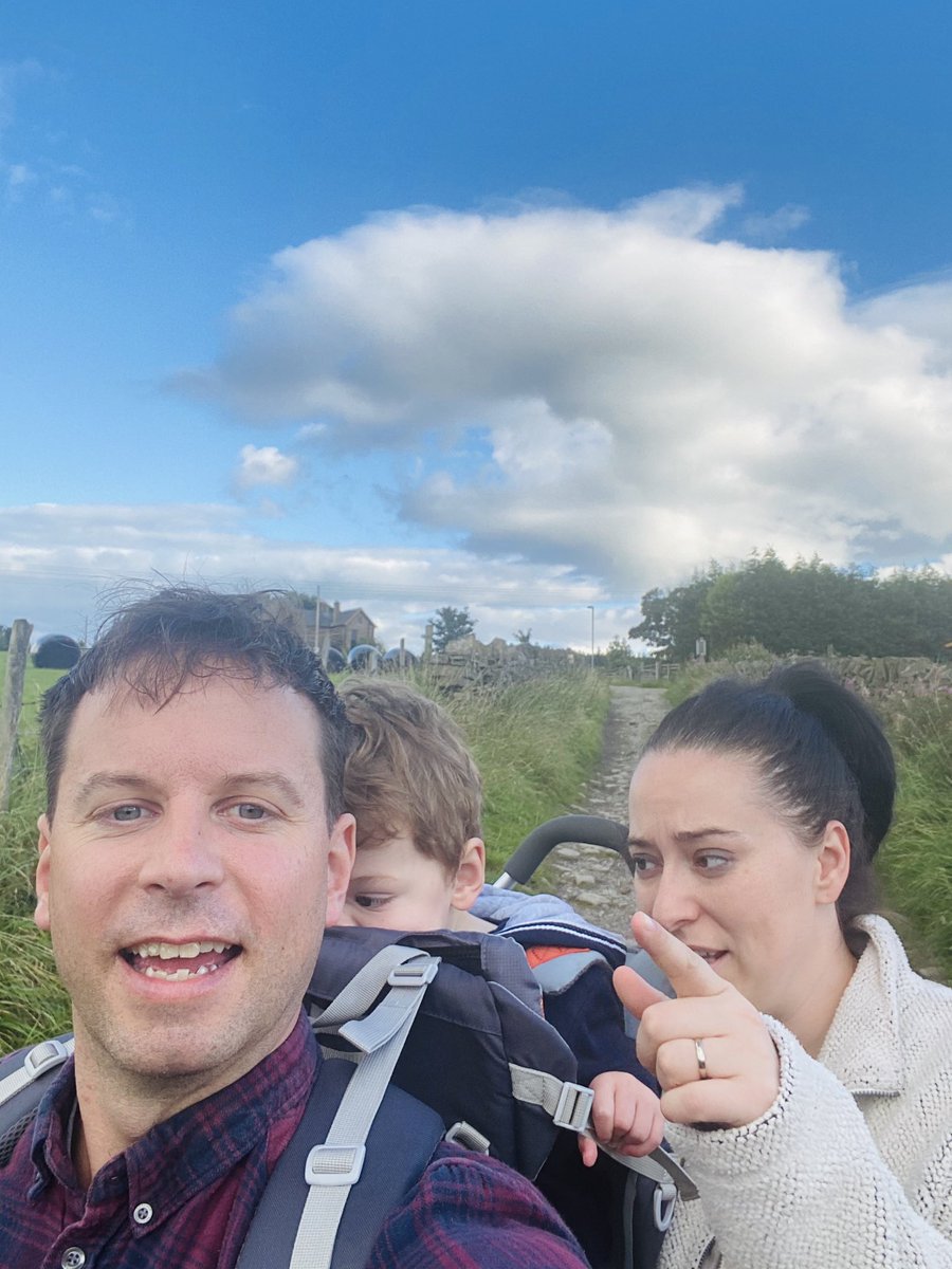 GraceWall's tweet photo. Just what I needed this evening ๐ #samehousehold
Clearly need lessons in taking selfies ๐คฃ๐คฃ https://t.co/jhkpFdkv0T