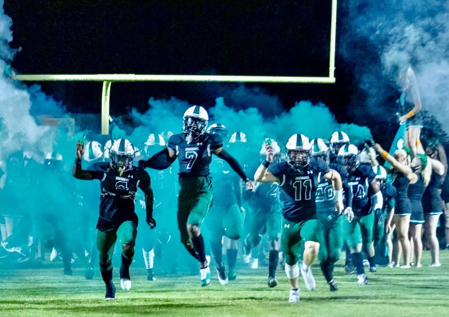 TC_Football's tweet photo. #TampaCatholicFootball #FridayNightLights #Blessed #Compete #Finish #BeGreat ⚔️💚 https://t.co/6eqhzA1sKn