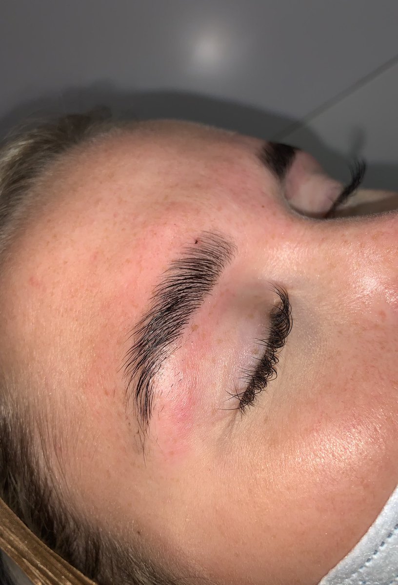 BROW GOALS!!😍

We’re obsessed with this lamination before and after!
NOW ONLY £25!! Absolute bargain!!

#browtransformation #browtech #browtechnician #brow #before #after #browwaxing #browstylist #abercarn #abercarnbrowtech #aliciachelseabeauty