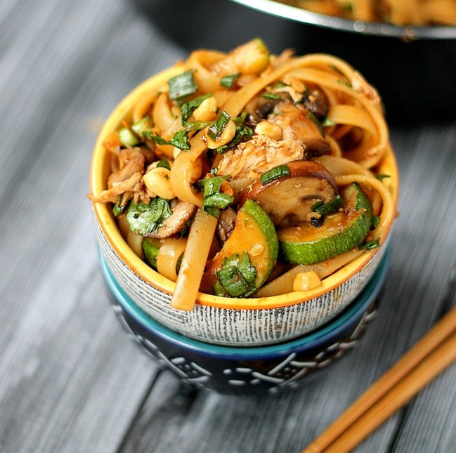 mercontrol's tweet photo. ¿Te gustan los platos asiáticos? Con Slim Pasta podrás elaborarlos con menos calorías, grasas y carbohidratos... ¡Pero con el mismo exquisito sabor! https://t.co/0VdB82xr9L