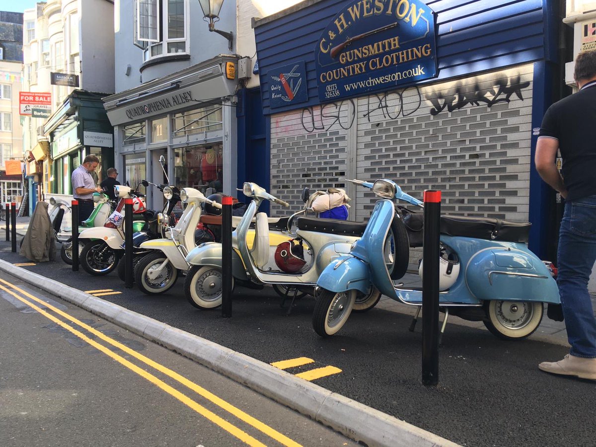 quadalley's tweet photo. Good to see the West Malling Spitfires out early this morning 

#QuadropheniaAlley #No1ModLocation https://t.co/WbvpKw6kpQ