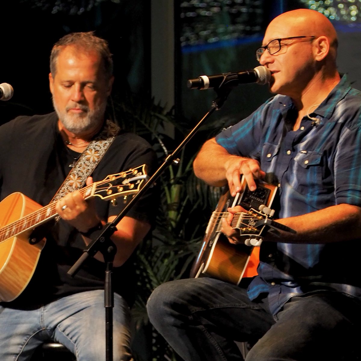 RuthEckerdHall's tweet photo. Ken Block and Drew Copeland of @SisterHazelBand close out Labor Day weekend with one more SOLD OUT show in the Kate Tiedemann and Ellen Cotton Cabaret Theatre!

Doors at 6:30pm. Show at 7:30pm. For safety guidelines and more information, visit:  https://t.co/QyS6dPIKE4 https://t.co/bsPEWP4TWO