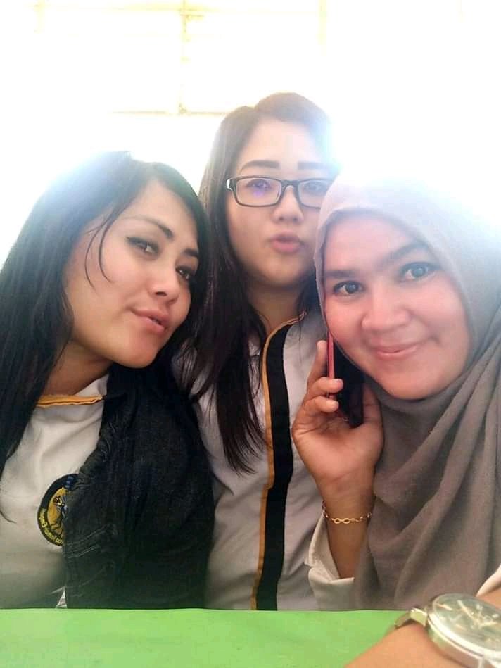 bima24963467's tweet photo. lihat teman mama aku jadi sange ni... https://t.co/sBOQ4UAlxF