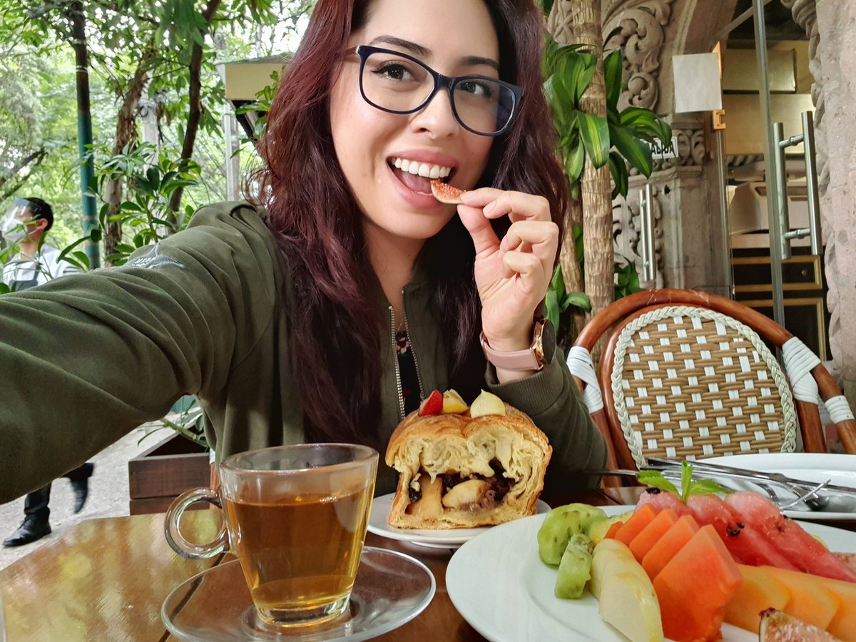 EsLorenaOrtiz's tweet photo. #FelizDomingo #bitcoiners!😘
La moraleja que nos dejó @NomiChef es que no porque un restaurante sea el más popular significa que sea el mejor. Debemos verificar que el chef desarrollador sea confiable y tenga buenas referencias antes de comernos cualquier cosa 😉 #DeFi #SushiSwap https://t.co/wtf9xjY2kS
