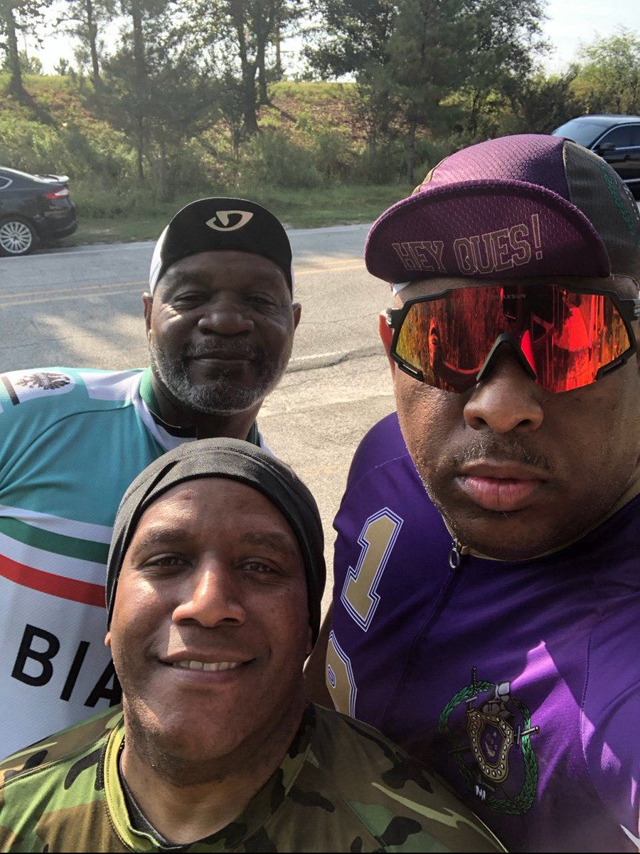 hhendersonphd's tweet photo. Me, my LB, and Father-in-Law just OverDid It’ on these bikes at the #SpringCreekGreenway. It felt like I had no oil on my chain. I kept looking down at my crank like, why are you not turning over.
#parched #SitDownSomewhereBoy #cycling https://t.co/6w1dRnW6A3