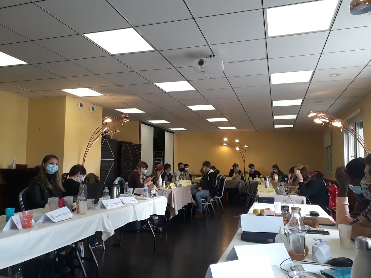 [Conseil d'Administration]

Le Conseil d’Administration de l’ISNAR-IMG s'est réuni à Brest 😃
Au programme :
🖋GDT Grand âge et Rémunération 
🌱 Ecologie en santé
📂 Conclusions du Ségur de la Santé
💊 Droit des internes et formation
🙌 Accueil néo-internes