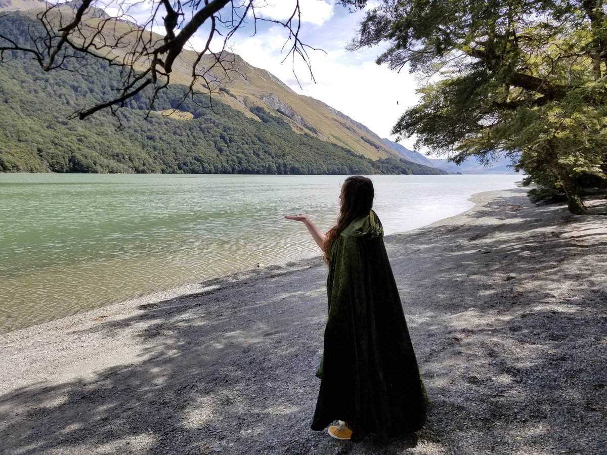 As Fellowship gives way to Two Towers, a peek at my favorite Hobbit, standing at the exact spot where Frodo once did at the breaking of the Fellowship.  #LOTRFeast