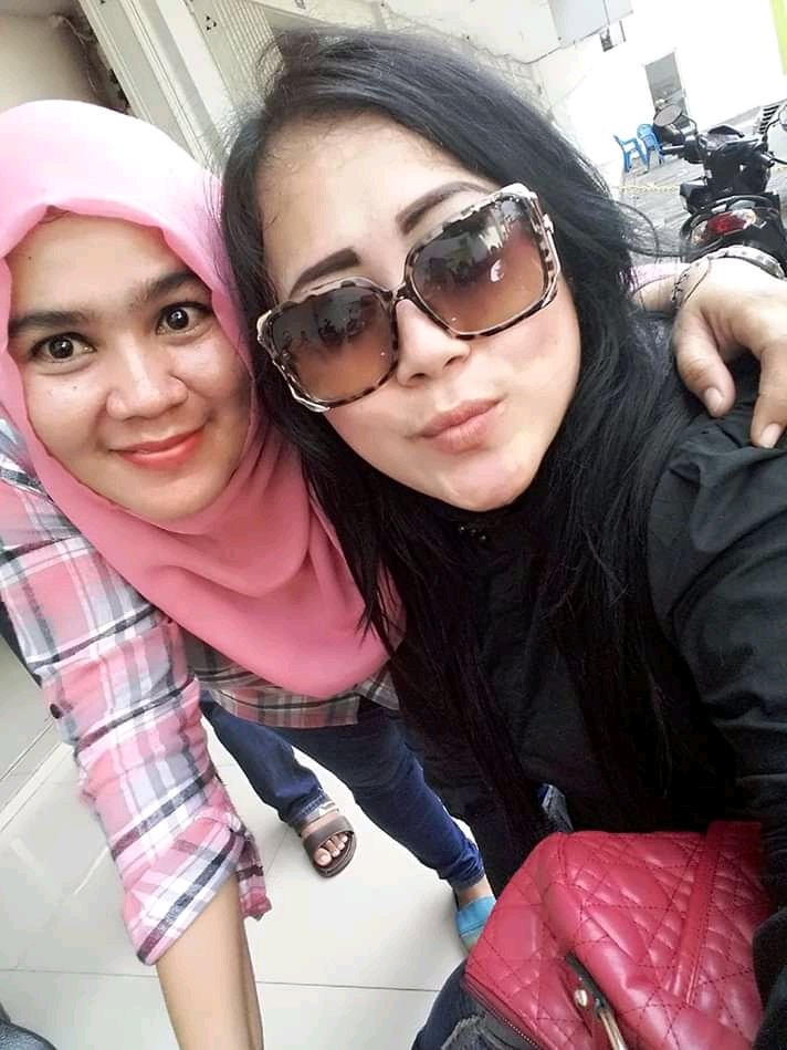 bima24963467's tweet photo. lihat teman mama bikin aku sange https://t.co/wLvjPtB1JZ