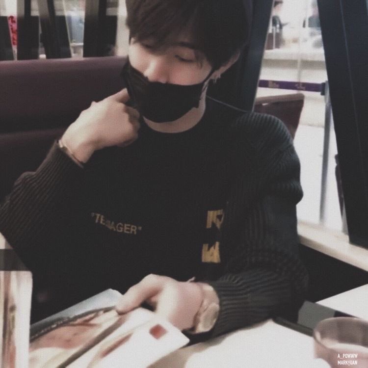 MarksWorld5's tweet photo. He really said “bOyFrIeNd” 👁👅👁 https://t.co/FI0nfUNeiE