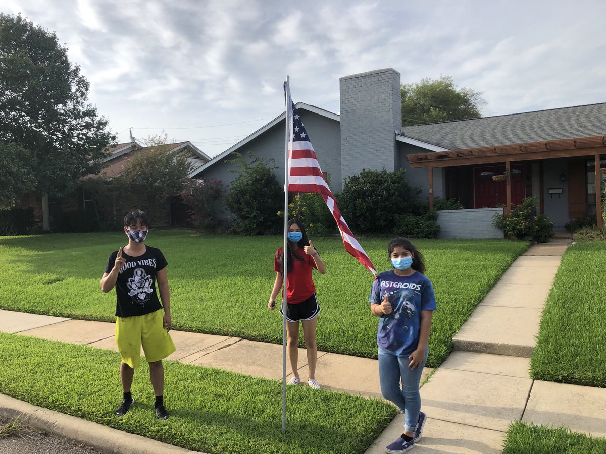 MarkZeske's tweet photo. With Interact students from Singley Academy putting out flags for Rotary Club https://t.co/H4LfWo65p2