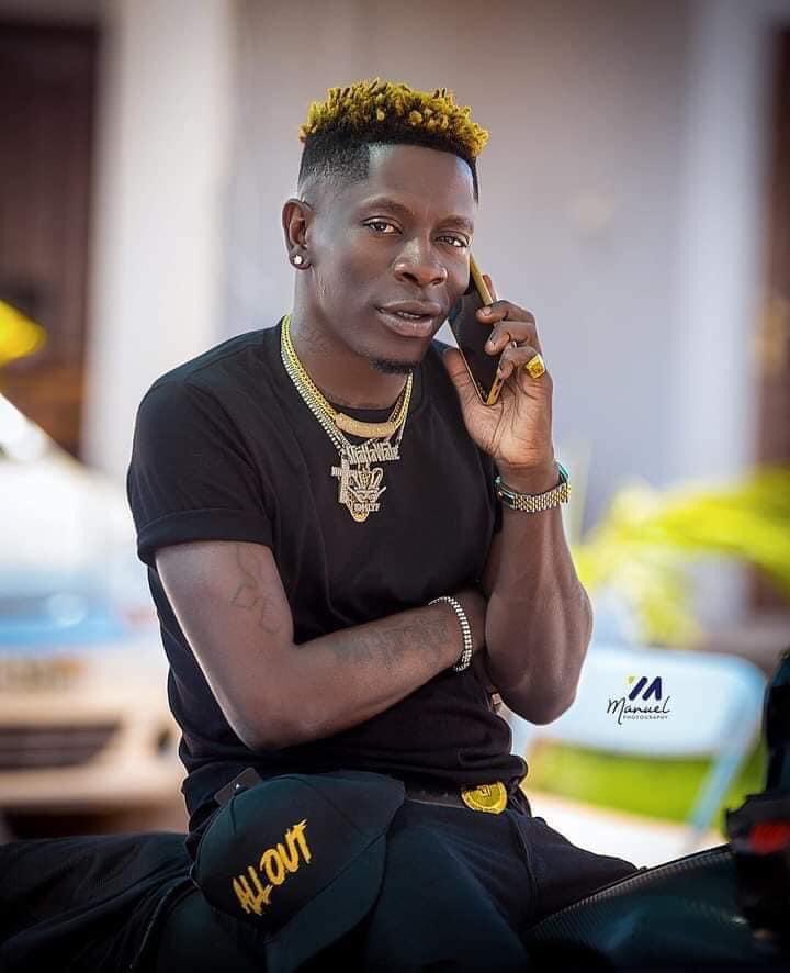 HajiaEn's tweet image. S H A T T A  W A L E 🐐
KING ALREADY 🤴 
#1DON #1MAN #1STAND 
#ShattaFacebookLive