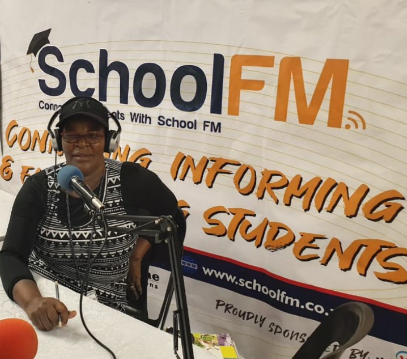 SchoolFMSA's tweet photo. [ON AIR] - Agricultural Sciences: (Animal Diseases &amp; Protection - Parasites) Grade 12
Time: (19:30pm - 20:30pm) - 6 September 2020
Educator: MrsDN Jele from Phendukani Full Service High School 

Listening link: https://t.co/tGHjPPKXwB 

#SchoolFM @DBE_KZN @DBE_SA https://t.co/4sm7Tt4W71
