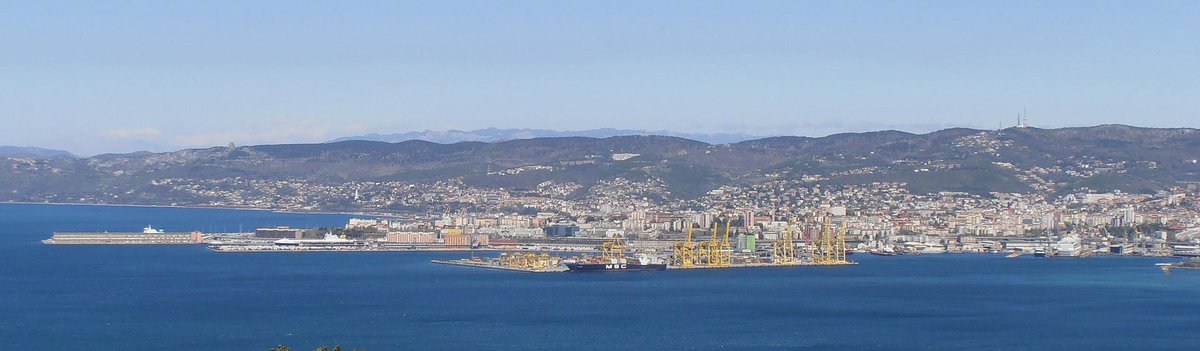 TriesteLibera's tweet photo. Il nostro porto è il vostro porto! | Naša luka je vaša luka!
Unser Hafen ist euer Hafen! | Our port is your port!
#Trieste72 #Trst72 #Triest72
#Iniziativadeitremari #PobudaTrimorja #Inicijativatrimora
#DreiMeereInitiative #ThreeSeasInitiative https://t.co/ml3W6evyRw