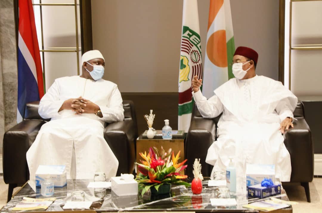 Presidency_GMB's tweet photo. Ahead of the 57th Ordinary Session of the @ecowas_cedeao tomorrow, President Barrow this afternoon arrived in Niamey, Niger. 

Among other things, the summit will discuss issues like security, economics, and the impact of COVID-19 on the sub-region. https://t.co/CTCOmeS5Xx