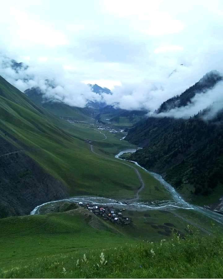 ihameed123's tweet photo. PAKISTAN BEAUTIFUL
Minimarg, Astore
Pc: Ahamd ud Din
#PakistanBeautiful #BeautifulPakistan #gilgitBalitistan https://t.co/s6C3qquXWu