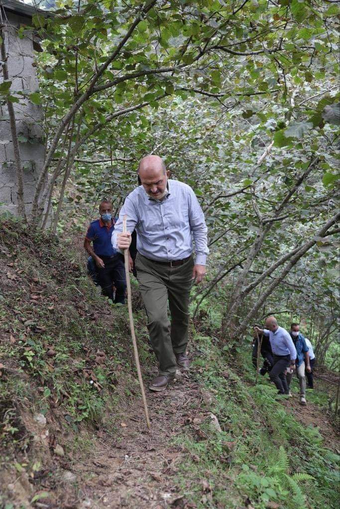 bilgiedinelim's tweet photo. Köyde Kentte Köşe Bucak Bakanım.. https://t.co/5SJKdGvmGv