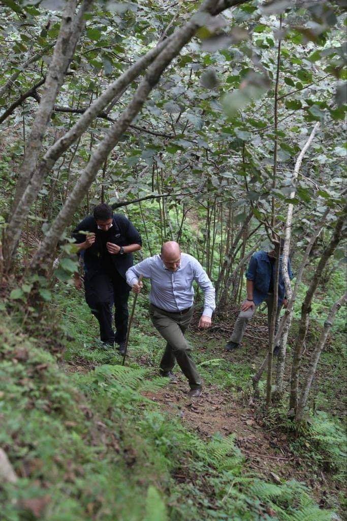 bilgiedinelim's tweet photo. Köyde Kentte Köşe Bucak Bakanım.. https://t.co/5SJKdGvmGv