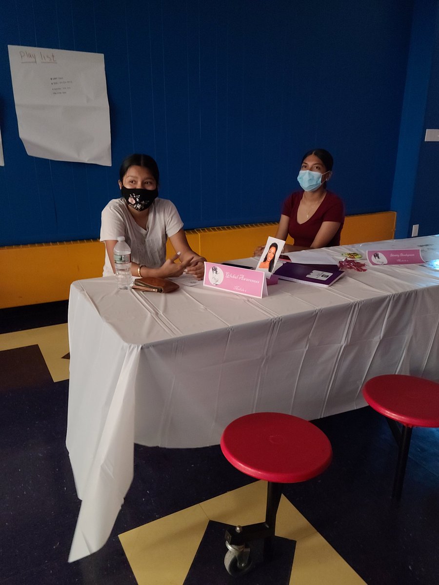 PRAHD's tweet photo. Entre Mujeres Open House was a success!! If you know of a teenage girl that wants to join, please contact us asap. There are only a few spots left! @WeAreUnidosUS @UPS https://t.co/Ozfpe6pvNj
