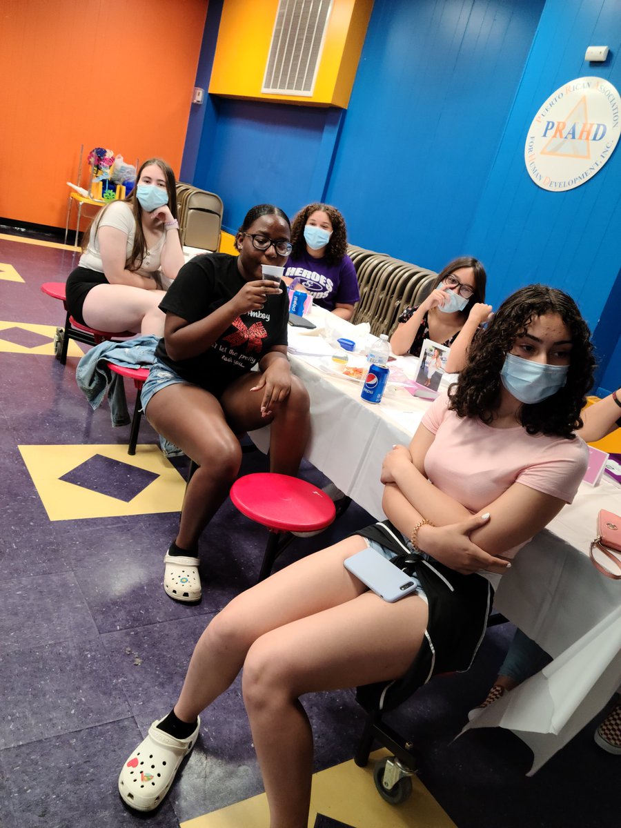 Entre Mujeres Open House was a success!! If you know of a teenage girl that wants to join, please contact us asap. There are only a few spots left! <a href="/WeAreUnidosUS/">UnidosUS</a> <a href="/UPS/">UPS</a>