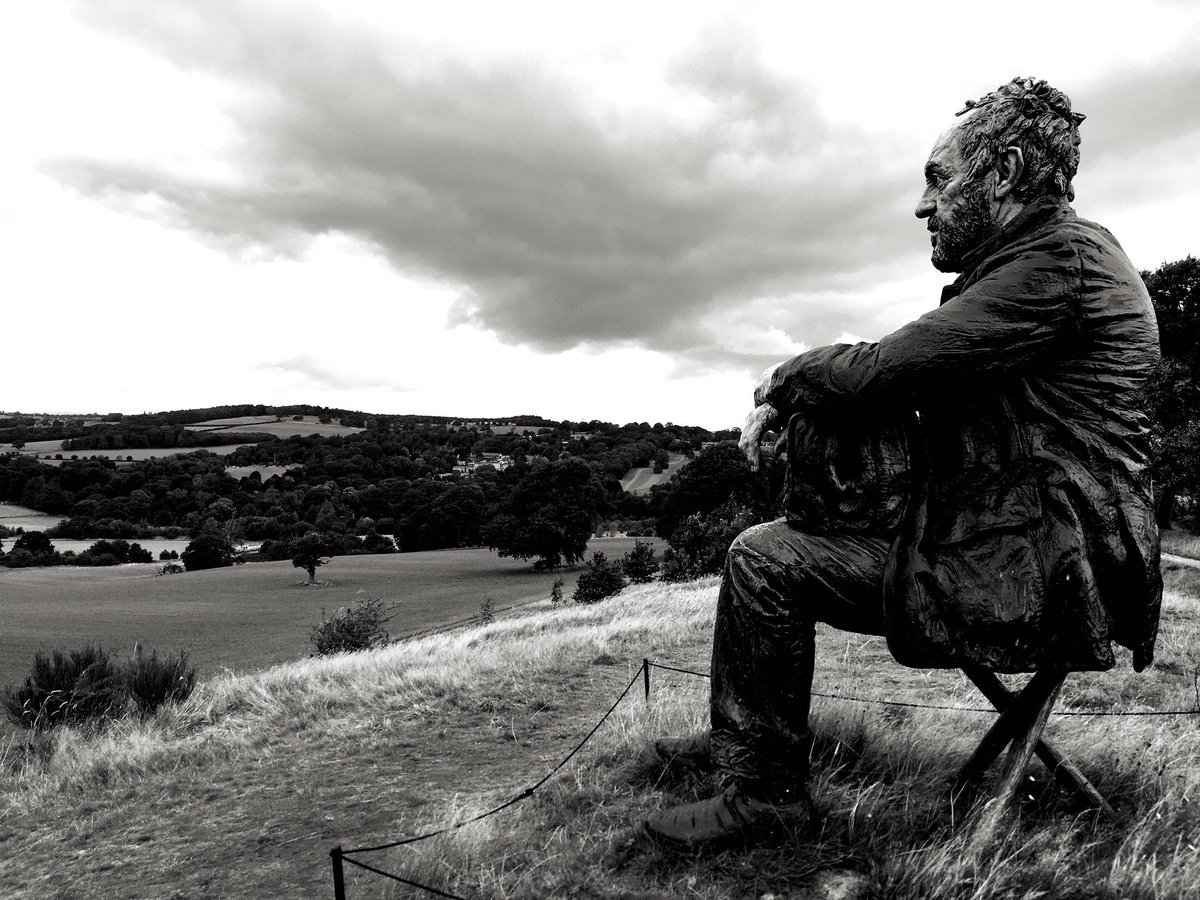 owndancefloor's tweet image. #seatedfigure