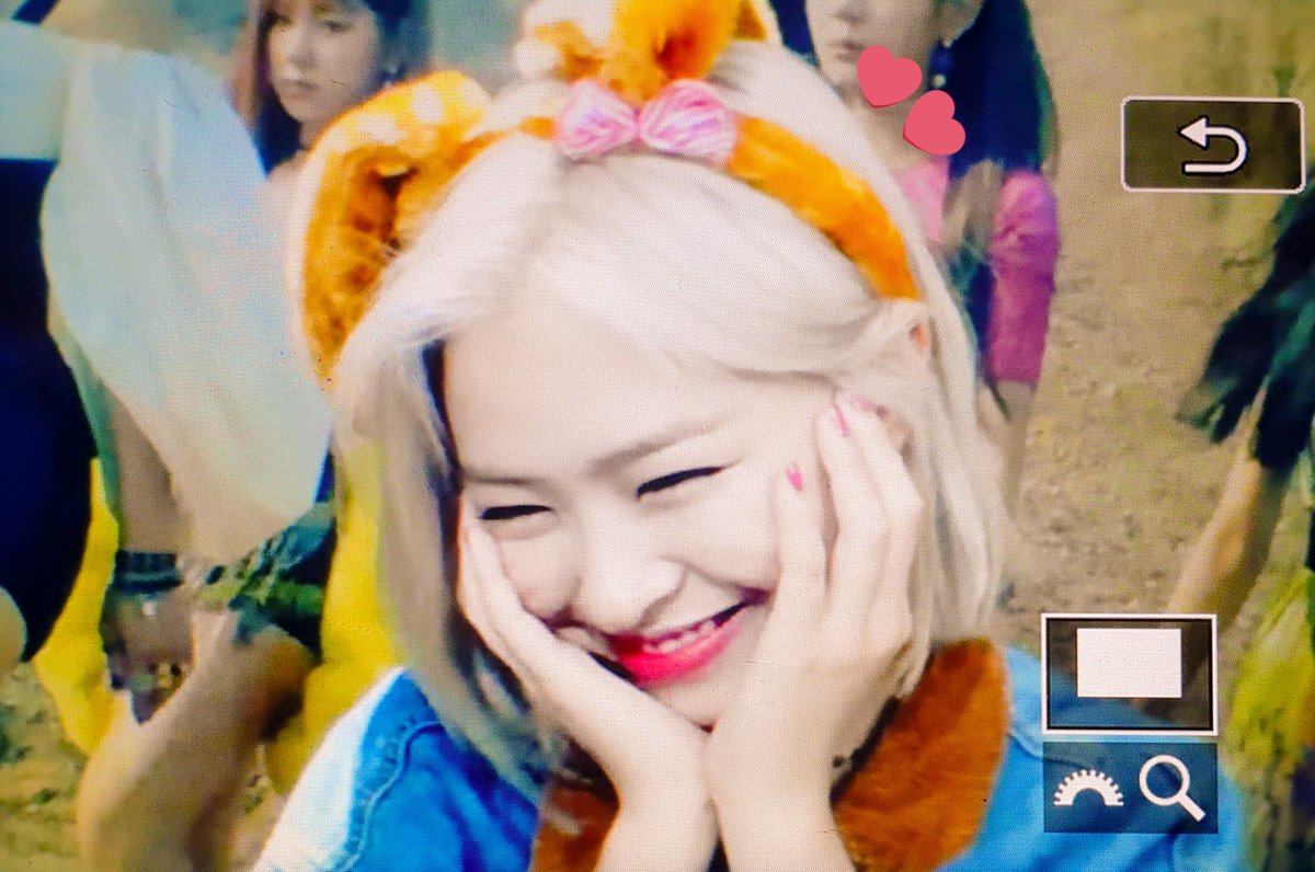 200906 겸둥이☺
#있지 #류진 #ITZY #RYUJIN