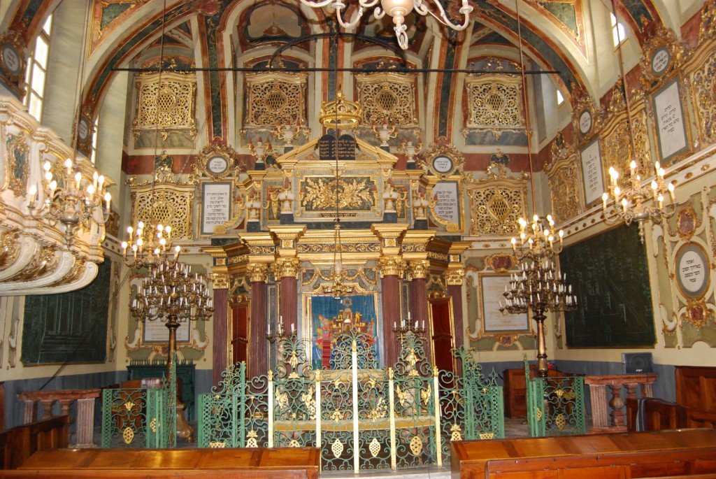 Casale Monferrato Synagogue was built in 1595 in the Jewish Quarter of Casale Monferrato, Italy.It is famous for its grand Baroque architecture. The synagogue is separated from the street by a courtyard due to laws forbidding Jewish worship to be audible by Christians.