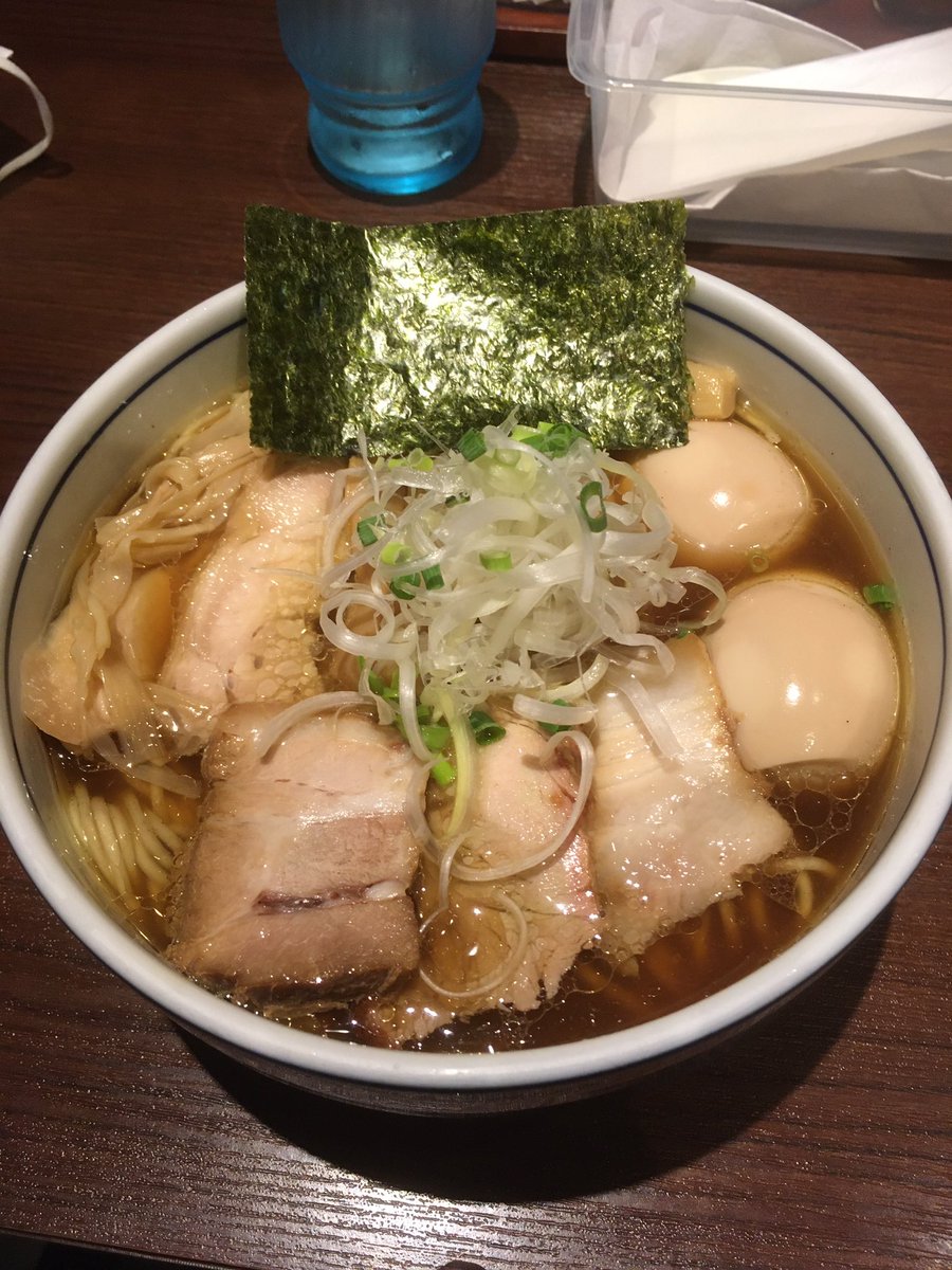 hiro820923's tweet photo. 浜松市中区　麺処びぎ屋
特製醤油ラーメン https://t.co/NJNMO9tfFd