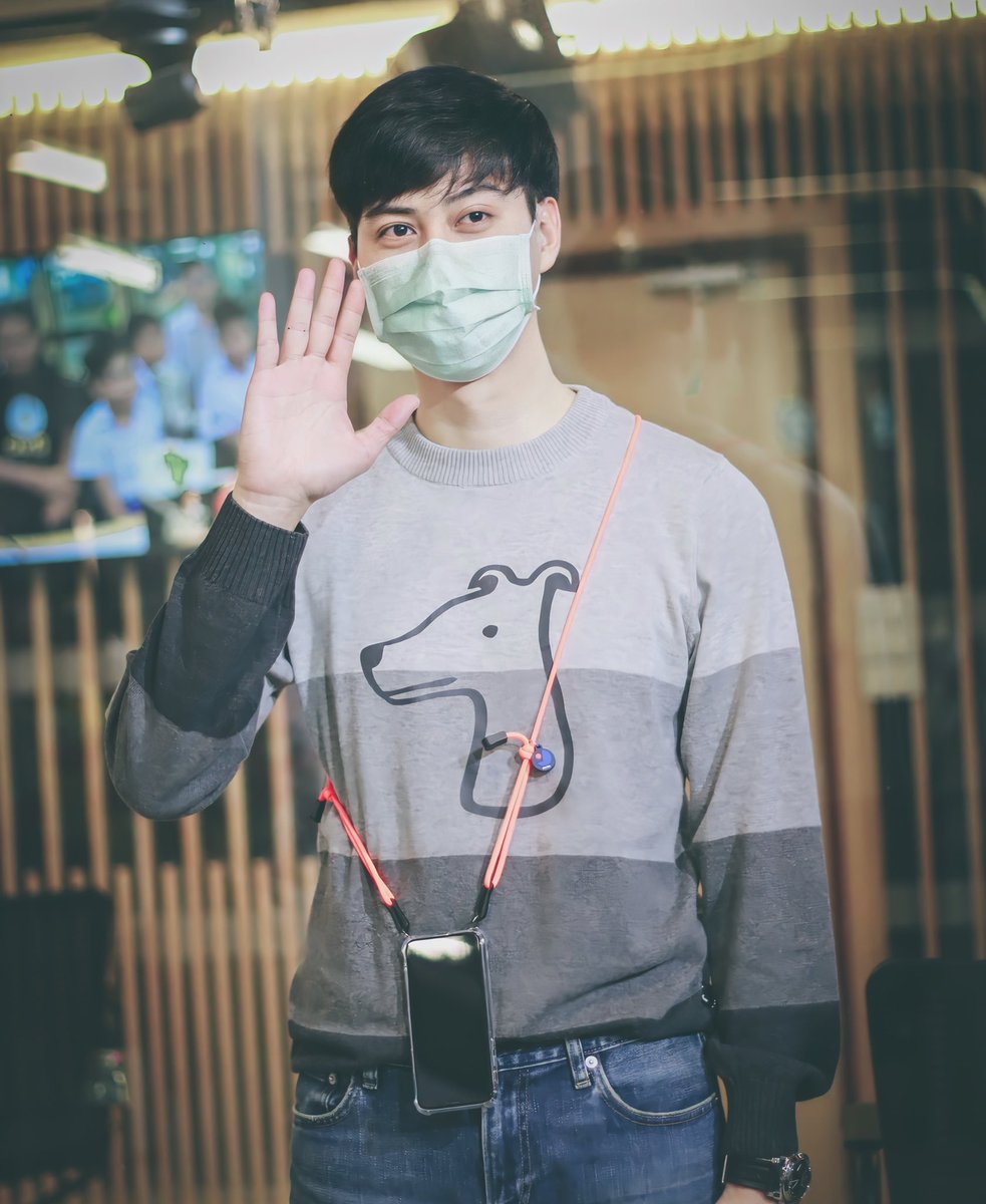 taewtlew's tweet photo. พต. น่ารักจังเลยน๊าาาา ...☺️☺️🤗🤗🤗
📷 by ตตล. 😬
#ton_arch #ต้นอาชว์ #a_r_c_h #tonarchmemory 🧡🦖 https://t.co/YoJqyFg7bJ
