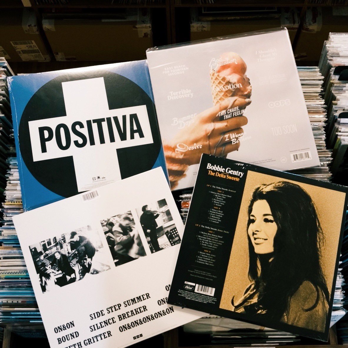 dopekorea's tweet photo. 새롭게 입고된 음반들 소개드립니다.
⠀
• 떠오르는 스타 PARIS GREEN이 MOTOWN과 함께 손잡고 발표한 클럽뮤직! 

• LIZA ANNE 2년만에 발표된 통산 4집WHITE VINYL

• YUCK 출신의 DANIEL BLUMBERG 솔로 2탄! CLEAR VINYL

• 포크 스토리텔러 BOBBIE GENTRY 68년작 The Delta Sweete 2020년 버젼 https://t.co/ldUWtLT7Ub