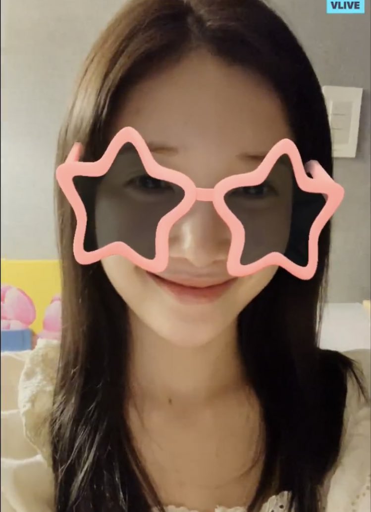 쪼롱 tweet media