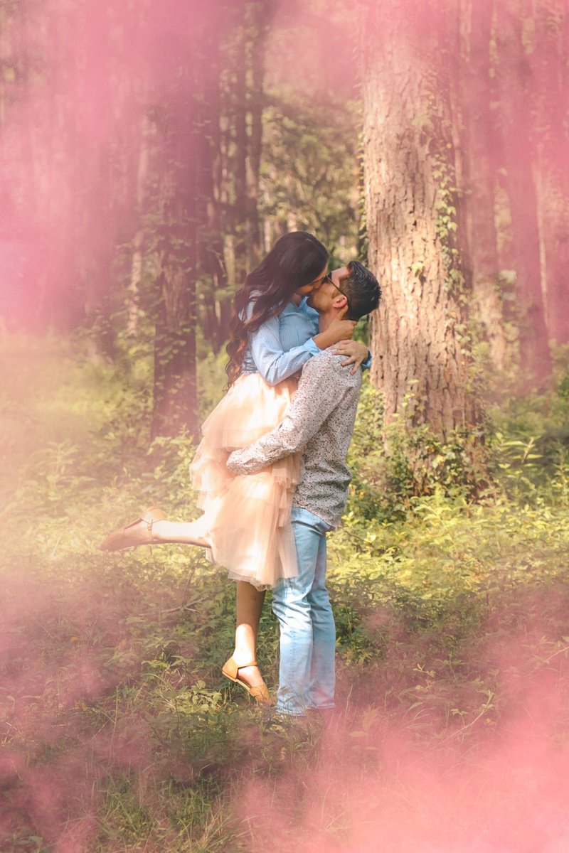 macyh97's tweet photo. So excited to be a girl mom!! 
💗💕🌸👑 https://t.co/y5jyDjQGI3