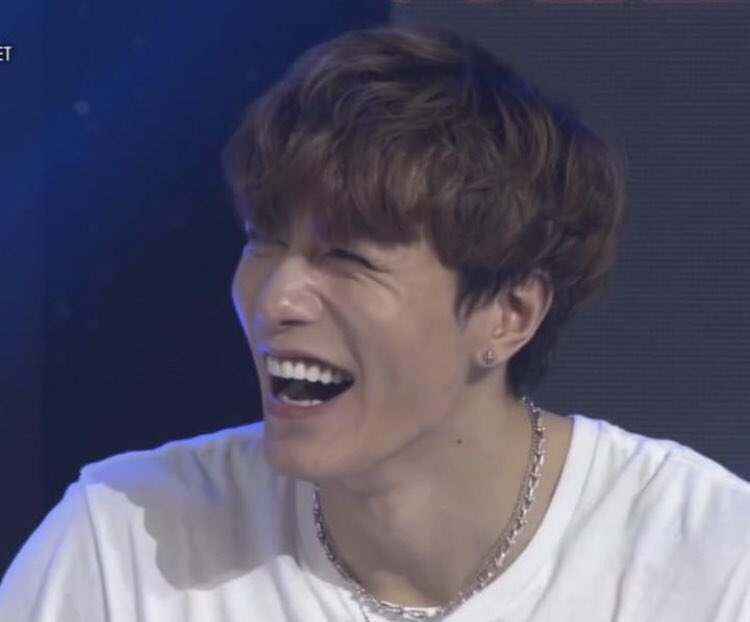 veryawesomevav's tweet image. HAPPY BIRTHDAY PENG PENG! 
I love you Jacob! I hope you have a great day! Eat a lot and make sure to stay safe! Love you Peng Peng ❤️❤️
#HappyBirthdayJacob #HappyJacobDay #JacobVAV #ZhangPeng #VAV 
@twt_VAV @VAV_official @VavCash