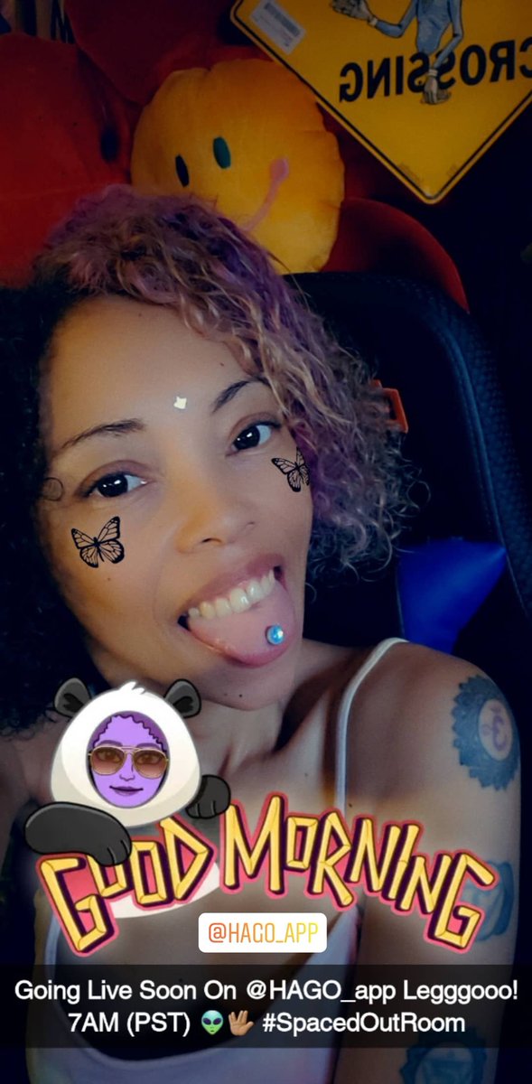 msmastafoxx's tweet photo. Going Live Soon On @HAGO_app Legggooo! 7AM (PST) 👽🖖🏽 #SpacedOutRoom #HagoUSA #MyCreatorLife #LosAngeles #MsMastaFoXX #Sunday #CosmicFam https://t.co/CsmuMvI6rs