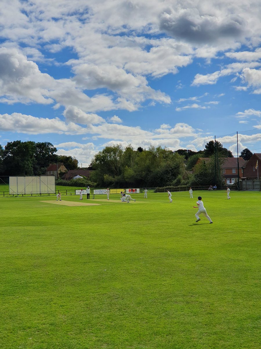 1stSlip's tweet image. Oxfordshire u10's v Wiltshire u10's.
@TiddingtonCC @Oxoncb @npickup  @NickPinhol