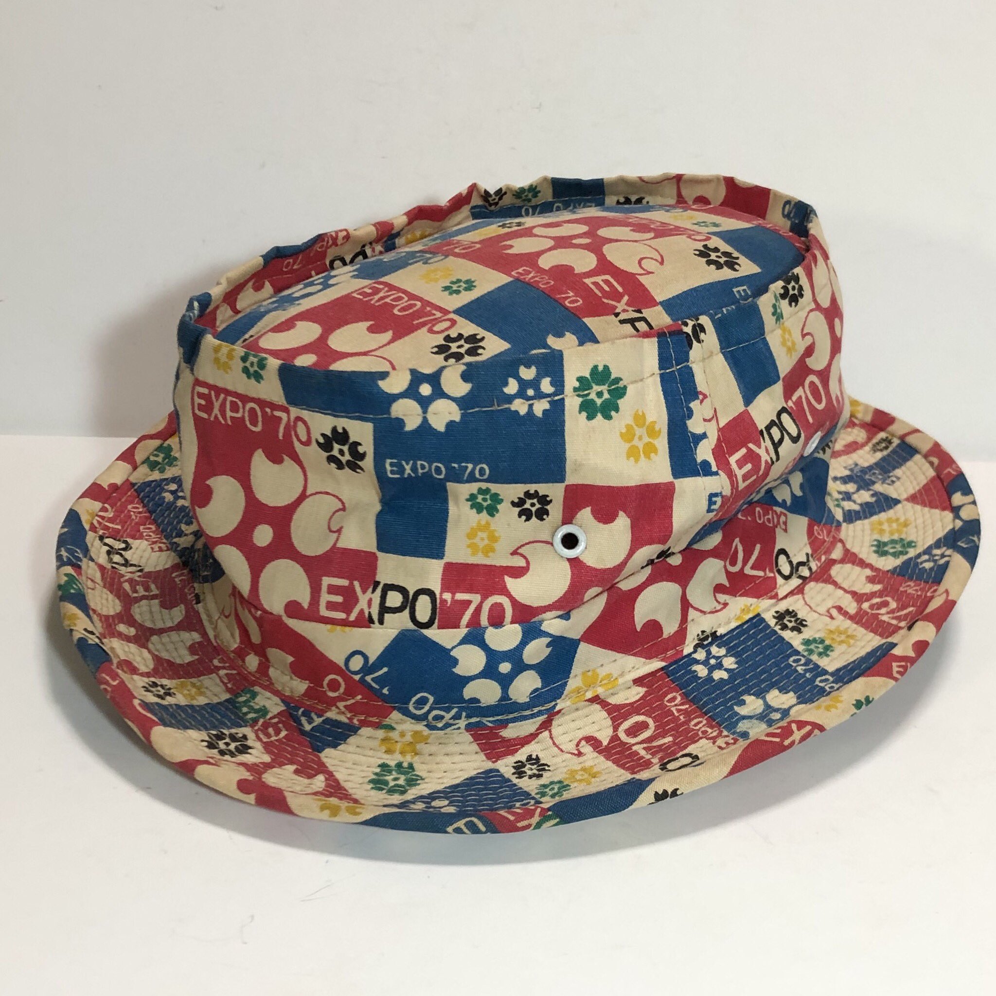井上 謙二 Expo 万博の帽子 面白い帽子を入手しました このタイプの柄は初めて見ました 大阪万博 Expo70 日本万国博覧会 T Co Byq5j2qabf Twitter