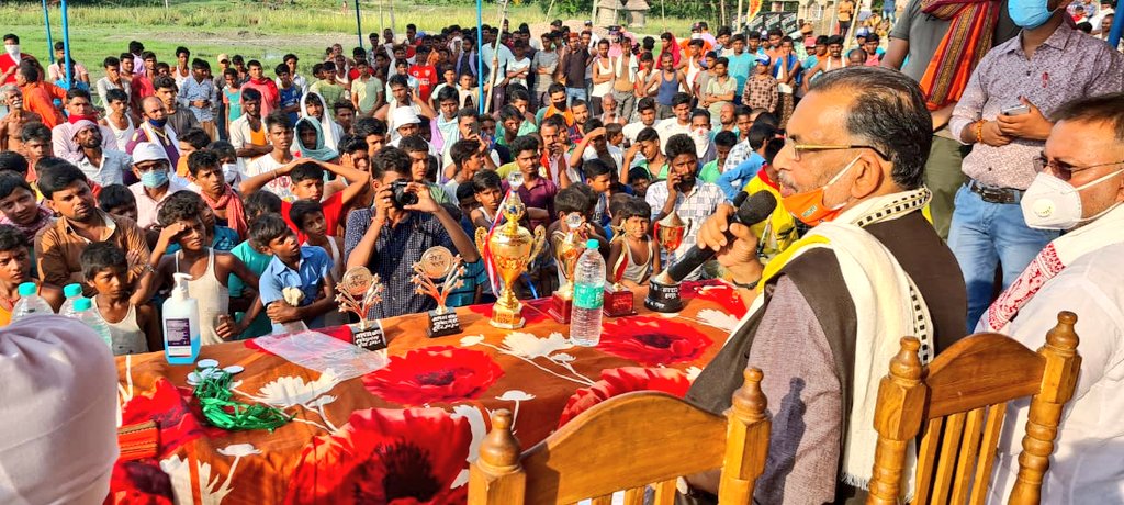 RadhamohanBJP's tweet photo. गोपालगंज जिला की बैंकुठपुर विधानसभा के बुधसी गांव में मास्टर साहब एजुकेशनल ट्रस्ट द्वारा आयोजित कबड्डी प्रतियोगिता में स्थानीय युवाओं को संबोधित किया। इस अवसर पर सरदार वल्लभ भाई पटेल की मूर्ति पर पुष्प भी अर्पित किए।
#BJPJanSamvad 

@blsanthosh 
@SushilModi @sanjayjaiswalMP https://t.co/NJG2grko5r