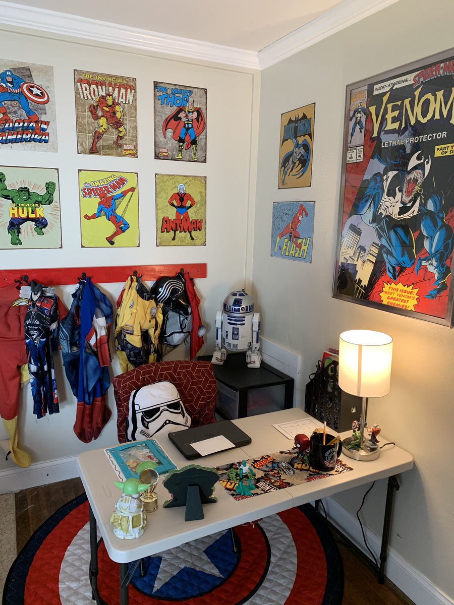 TraciRDoyle1's tweet image. Since we’re virtual, I told my 1st grader to set up his learning environment the way he wanted...his work space puts mine to shame😳😅 #wearevbschools #VBAlwayslearning #PAMS2020  #PAMSJourney2020