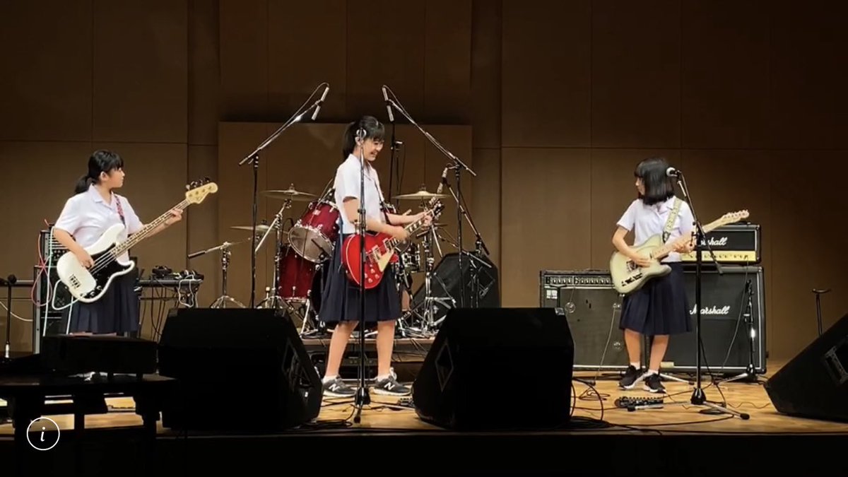 MARSchans's tweet photo. 全国総合文化祭2020実施報告発表会(軽音楽部門)もお疲れ様でした！！(めっちゃ前笑)当日のセットリストは①綿飴②そらいろ紙飛行機 でした！より完成度を高めて行きたいと思います。対バンした方々、協力して下さった皆様、ありがとうございました。通称飛行機は4曲目のオリジナル曲です✈️ https://t.co/xGkjOo7VLN