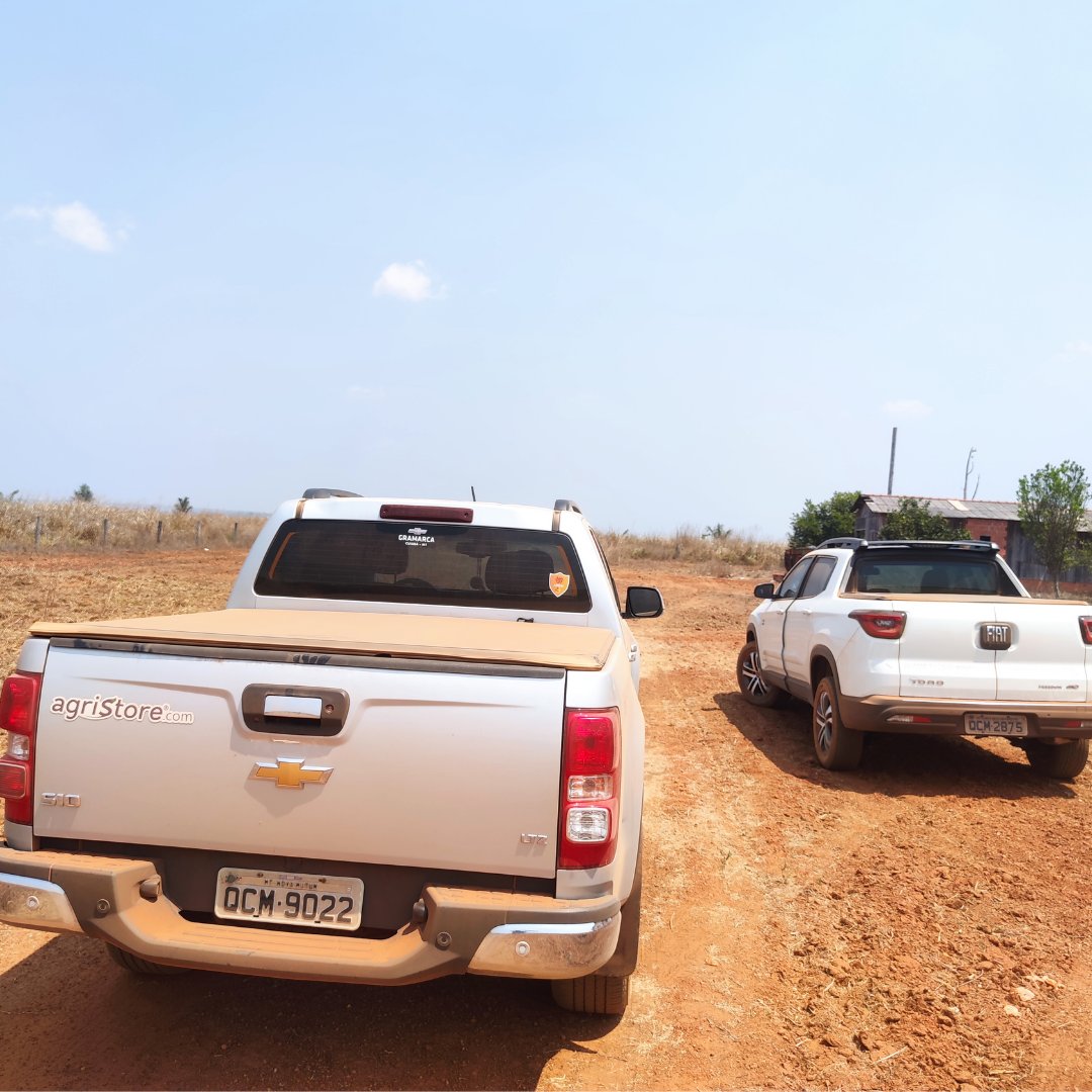 AgriStoreBR's tweet photo. Domingo é dia de Trampo!
Suporte técnico personalizado ao nosso cliente para aquisição de propriedade rural

Agronegócio sem Segredo é na #agristore .

#peãoépeão #agrofuturo #nalida #terere #fazenda #naterramt #bomdia #domingo #gustavolima #fazenda https://t.co/TeSAM0LXmr