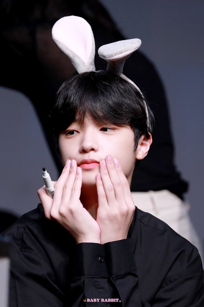 babyrabbit_dp's tweet photo. 190906
일년 전 오늘의 동표,
내년에는 꼭 직접 축하해줄 수 있길

#손동표 #동표야_생일축하해 https://t.co/2PffZqAVZ9