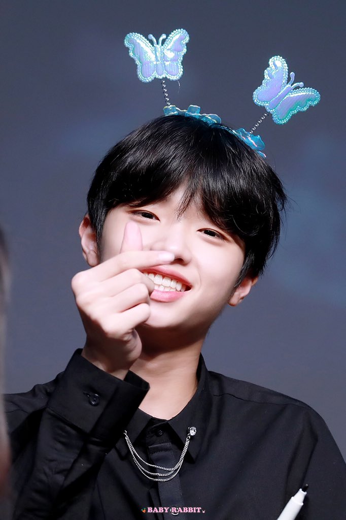 babyrabbit_dp's tweet photo. 190906
일년 전 오늘의 동표,
내년에는 꼭 직접 축하해줄 수 있길

#손동표 #동표야_생일축하해 https://t.co/2PffZqAVZ9