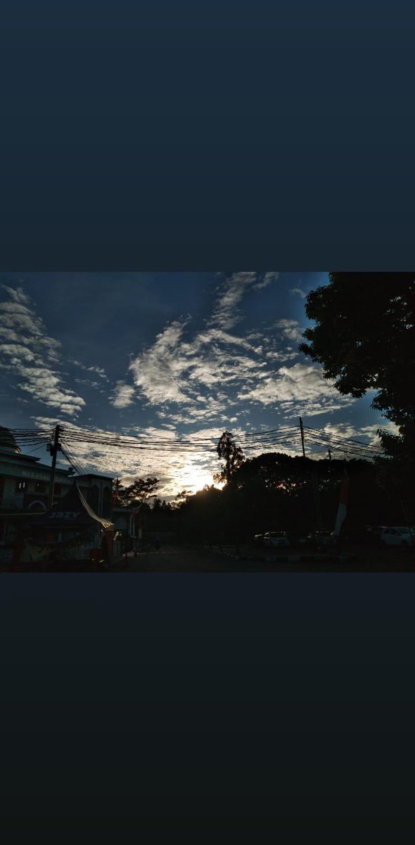 DeviNurK's tweet photo. ☁️ https://t.co/xHfm86gVoX