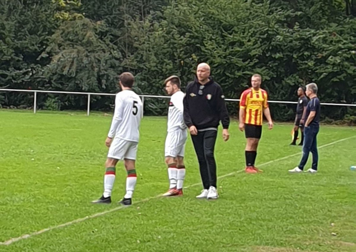 RksvHeer's tweet photo. In de 75ste minuut komen Pol Cimmermans en Andrei Nastase in het veld voor Paul Odekerken en Scott Ropers #HaeHee https://t.co/Npxyx58vNE